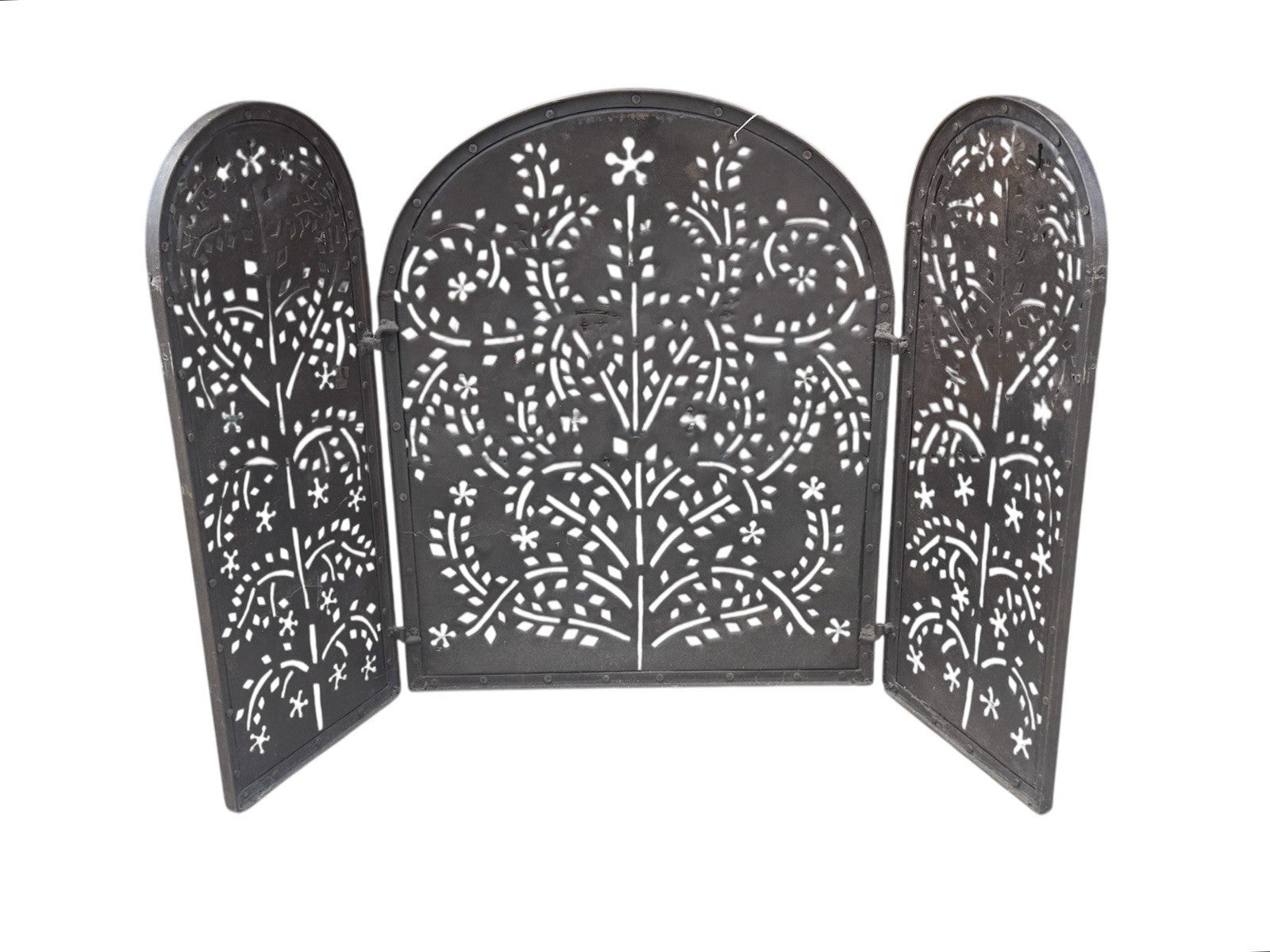 Decorative Cut Iron Antique Fire Guard 