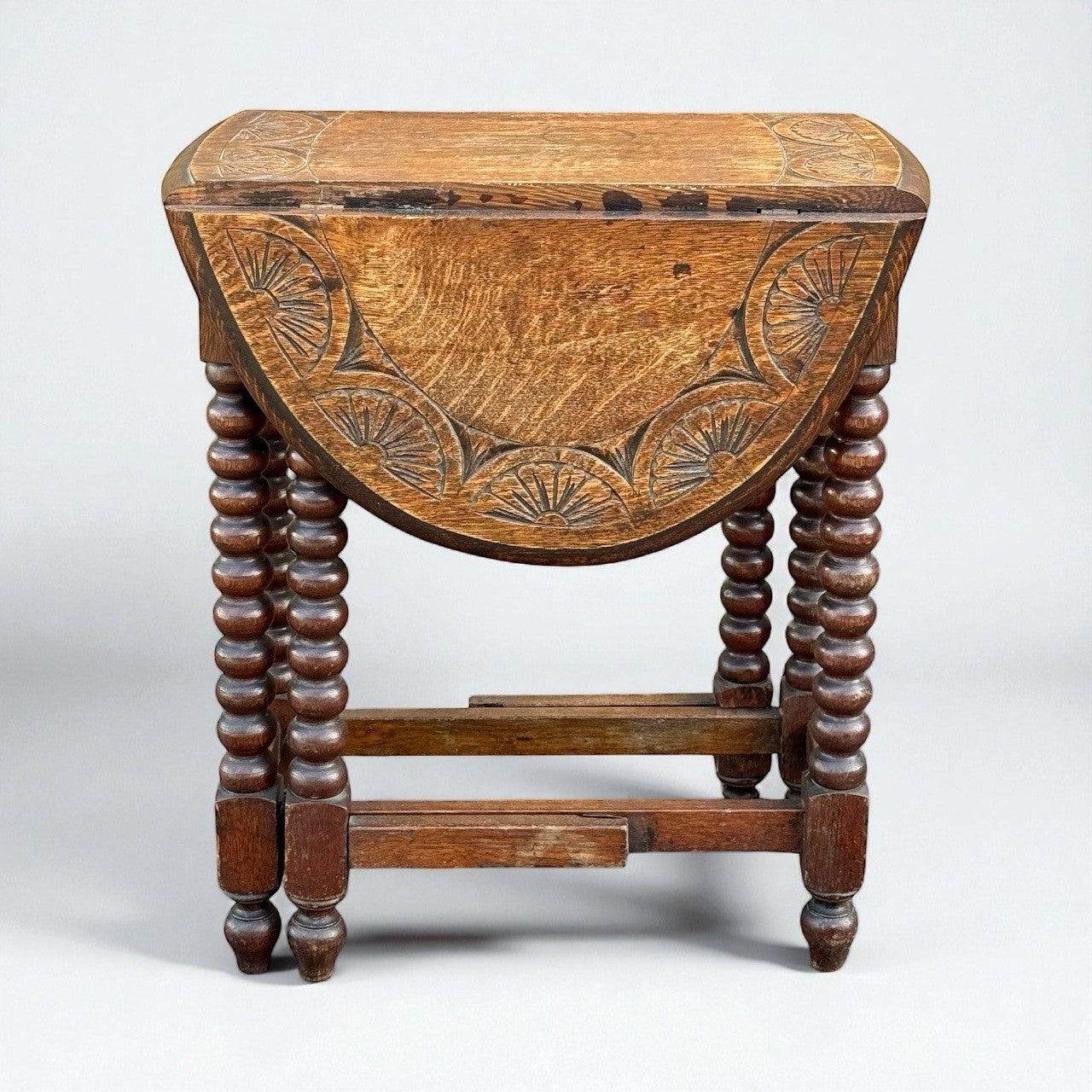 Antique Solid  Oak Bobbin Turned Leg Drop Leaf Gate Leg Table Oval  Occasional