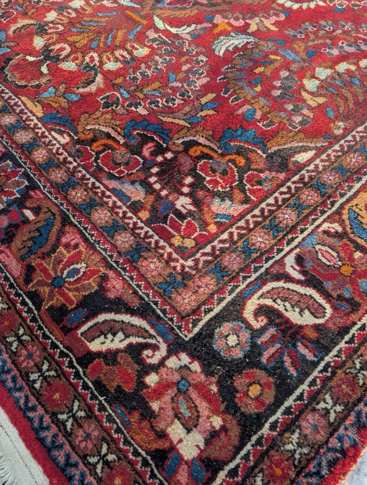 Vintage Rug Hand Knotted Traditional Oriental Carpet