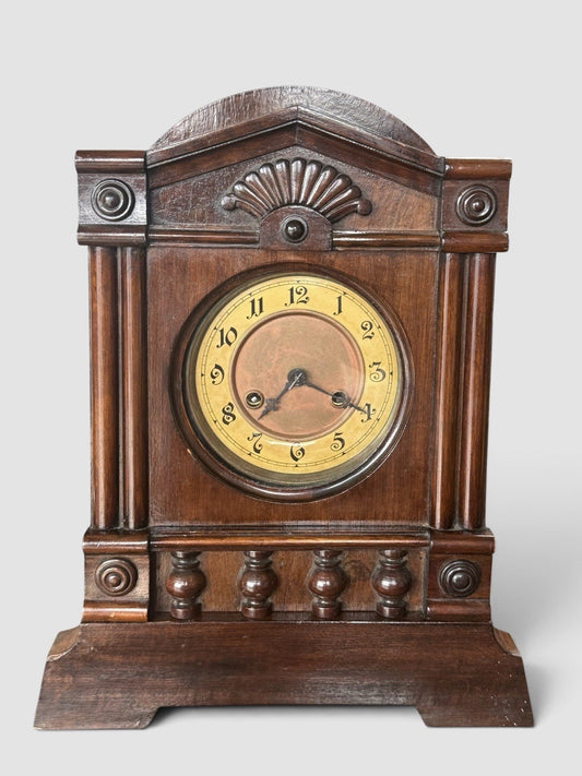 Antique Mantel Clock Vintage Decorative Desk Clock Complete With Key